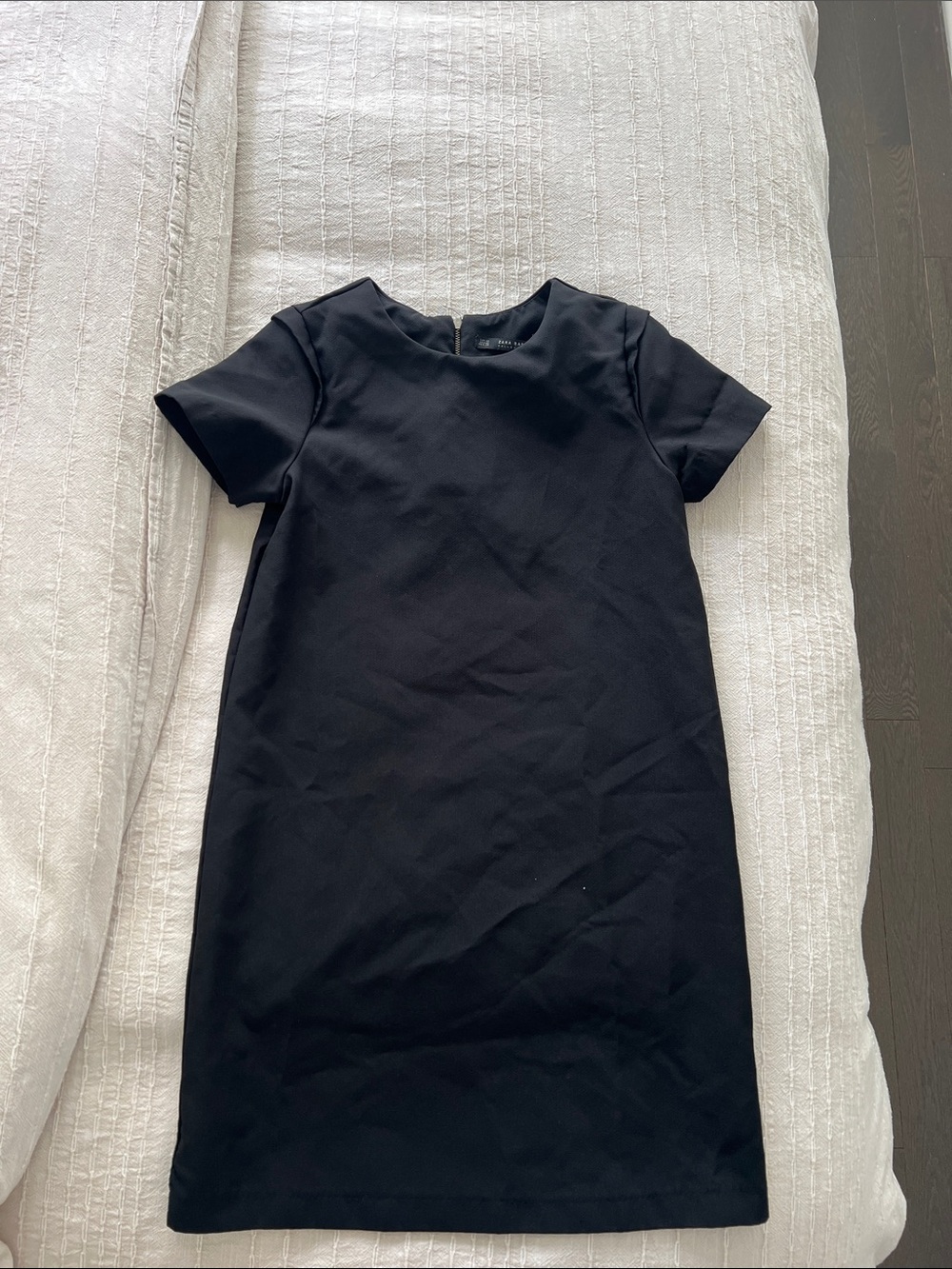 Zara Black Short-Sleeve Shift Dress